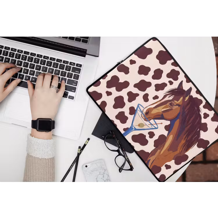 Paard - Martini - Dieren - Abstract - Bruin laptophoes neopreen klein -bureau