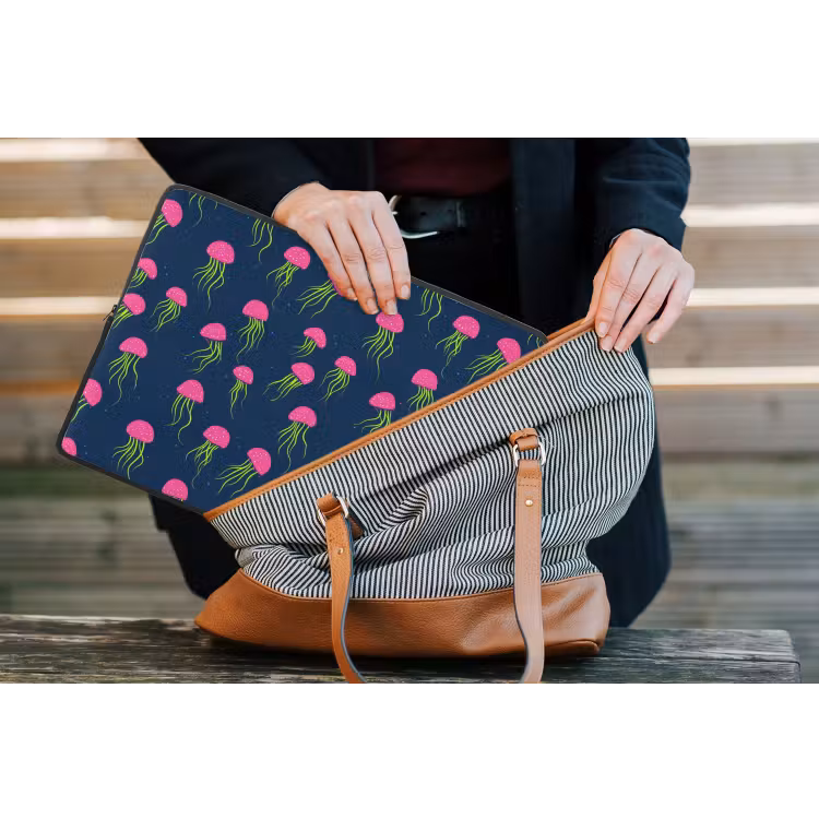 Kwallen - Diepzee - Neon laptophoes neopreen klein 279 -tas