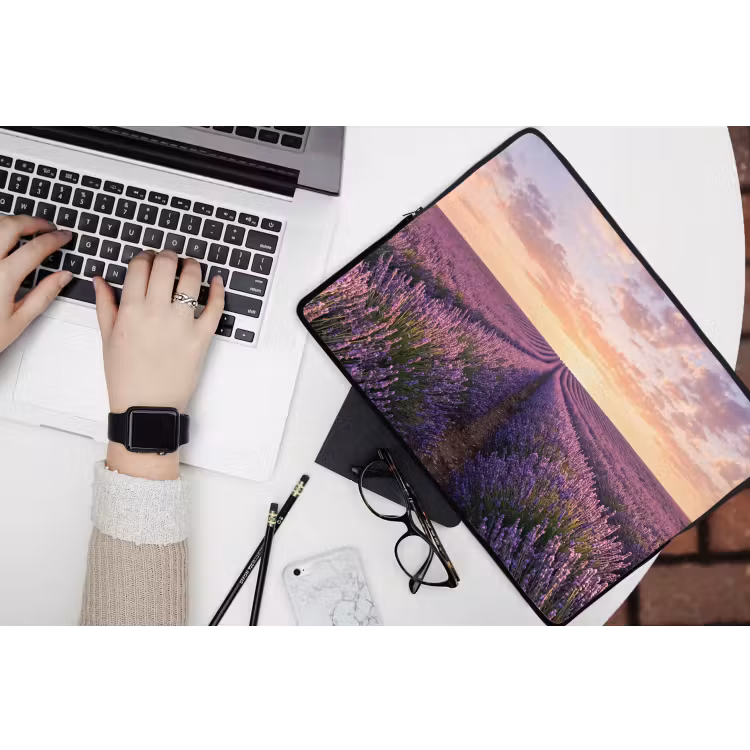 Landschap - Lavendelveld - Paars laptophoes neopreen klein -bureau