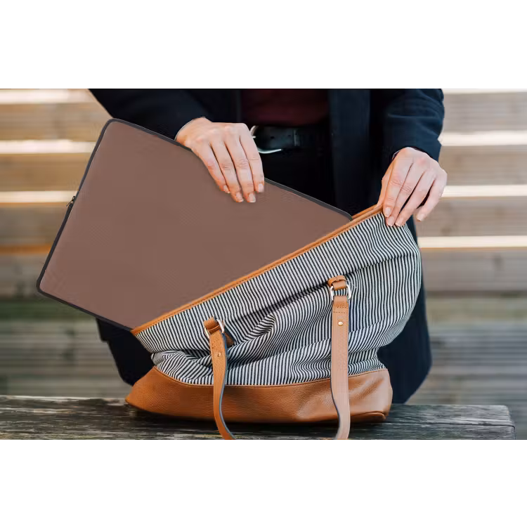 Muted - Chestnut - Bruin laptophoes neopreen klein 279 -tas