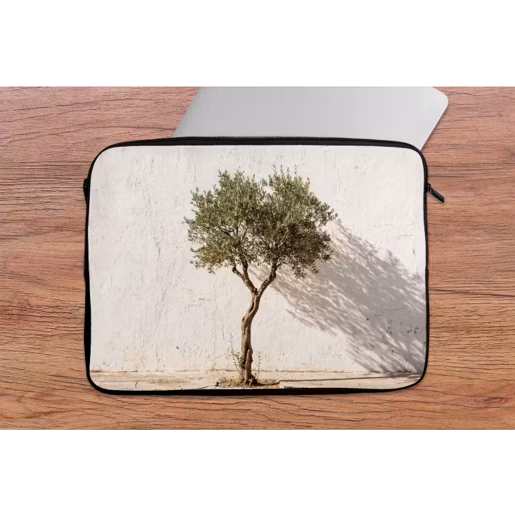 Laptop Sleeve - Olive Tree - Wall - White - Olijfboom - muur - wit laptophoes neopreen klein