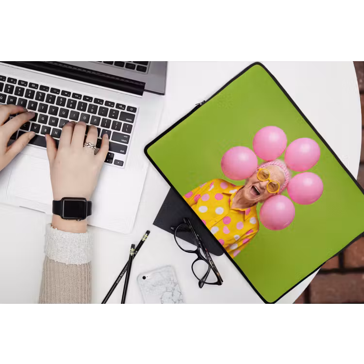Mens - Ballonnen - Feest - Kleurrijk - Roze laptophoes neopreen klein -bureau