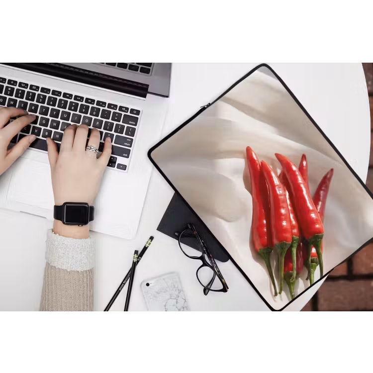 Laptop Sleeve - Pepper - Red - Food - Peper - Rood - Eten laptophoes neopreen klein
