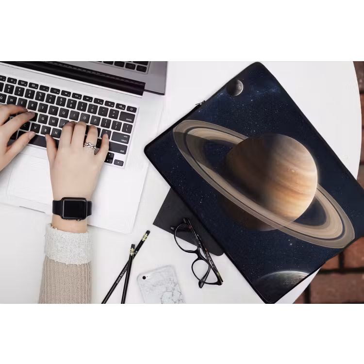 Planeten - Saturnus - Ruimte laptophoes neopreen klein -bureau