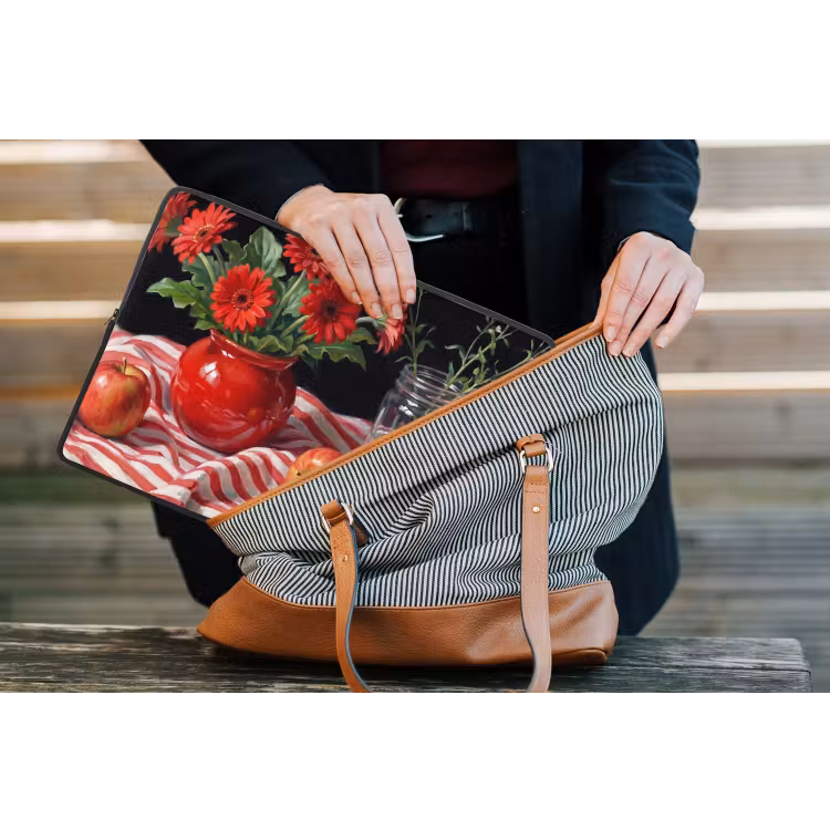 Laptop Sleeve - Red Flowers - Vase - Rode bloemen - Vaas laptophoes neopreen klein