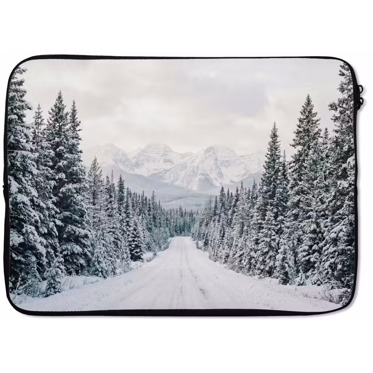 Weg - Sneeuw - Naaldbos - Winter - Avontuurlijk laptophoes neopreen klein -zkaufland3dotto