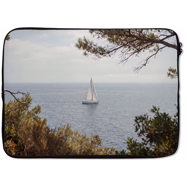 Laptop Sleeve - Sailboat - trees - water - Zeilboot - bomen - water laptophoes neopreen klein