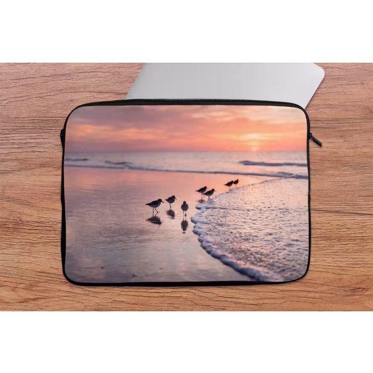 Meeuwen - Strand - Zee - Roze laptophoes neopreen klein -tafel