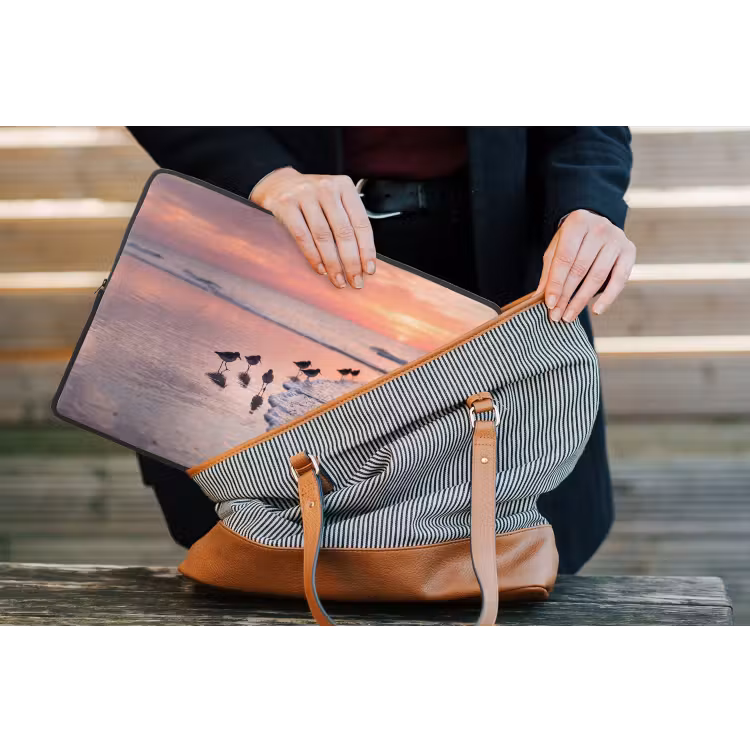 Meeuwen - Strand - Zee - Roze laptophoes neopreen klein -tas