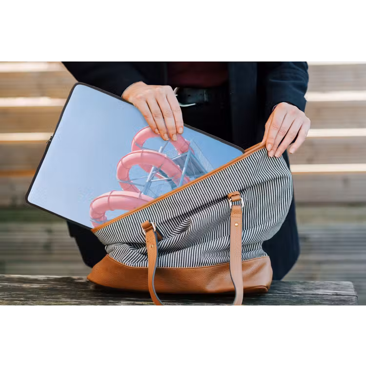 Glijbaan - Waterpark - Spiraal - Modern - Roze laptophoes neopreen klein -tas