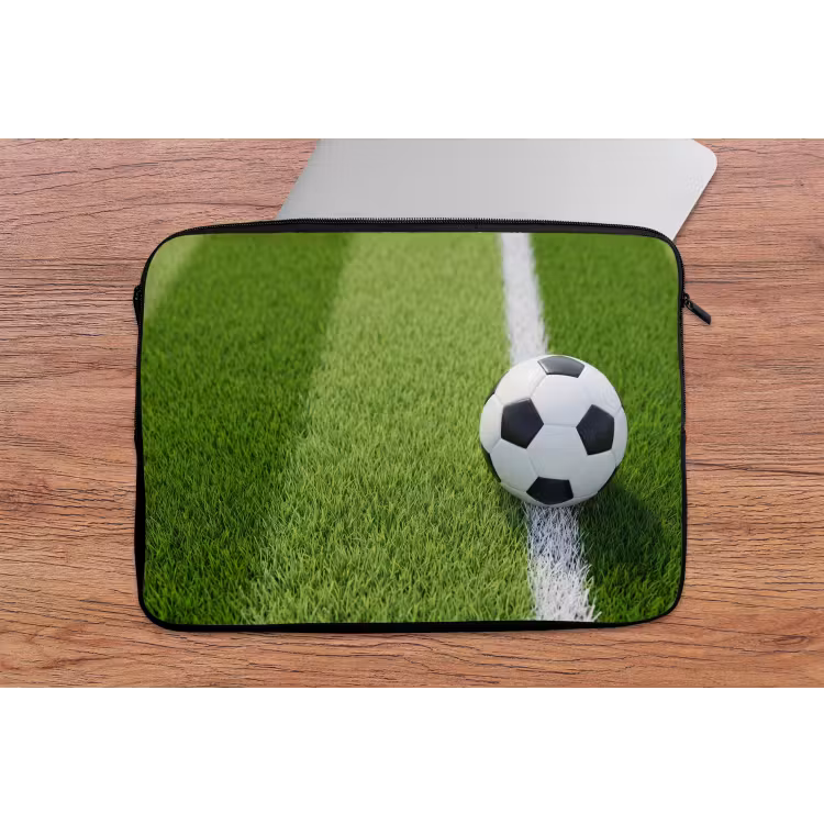 Voetbal - Grasveld - Sport - Groen laptophoes neopreen klein -tafel
