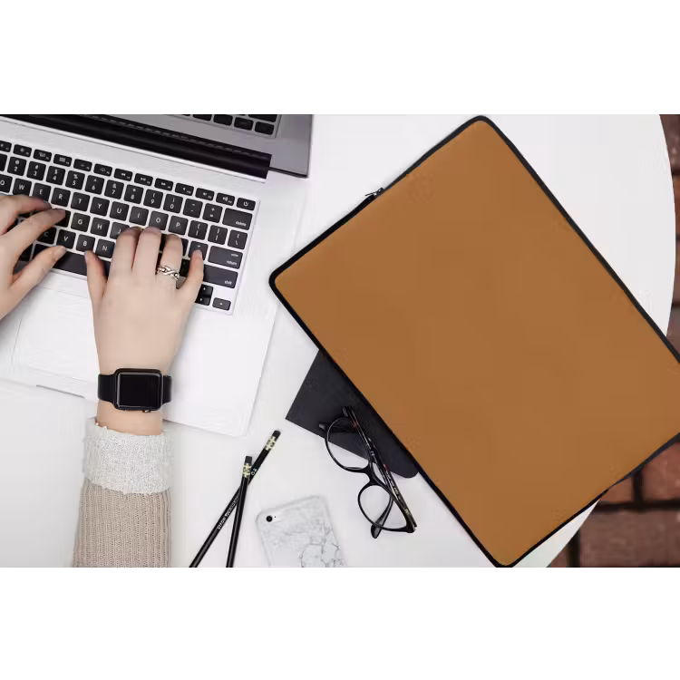 Spiced - Cinnamon - Bruin laptophoes neopreen klein 279 -bureau