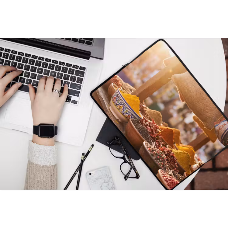 Laptop Sleeve - Spices - Market - Colorful - Specerijen - Markt - Kleurrijk laptophoes neopreen klein