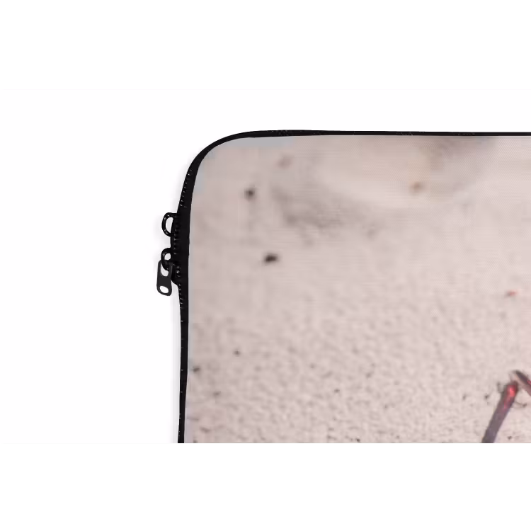 Zonnebril - Strand - Vakantie - Rood laptophoes neopreen klein -detail