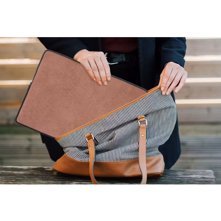 Textuur - Roodbruin - Grof - Modern laptophoes neopreen klein -tas