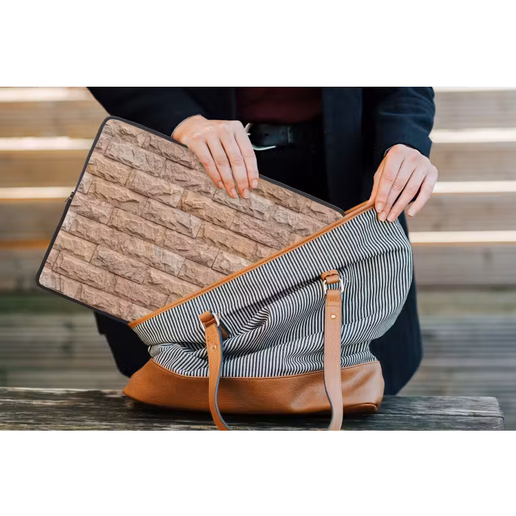 Muur - Steen - Ruw - Textuur - Beige laptophoes neopreen klein -tas