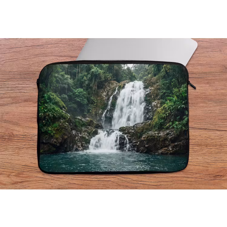 Waterval - Bos - Natuur - Groen laptophoes neopreen klein -tafel