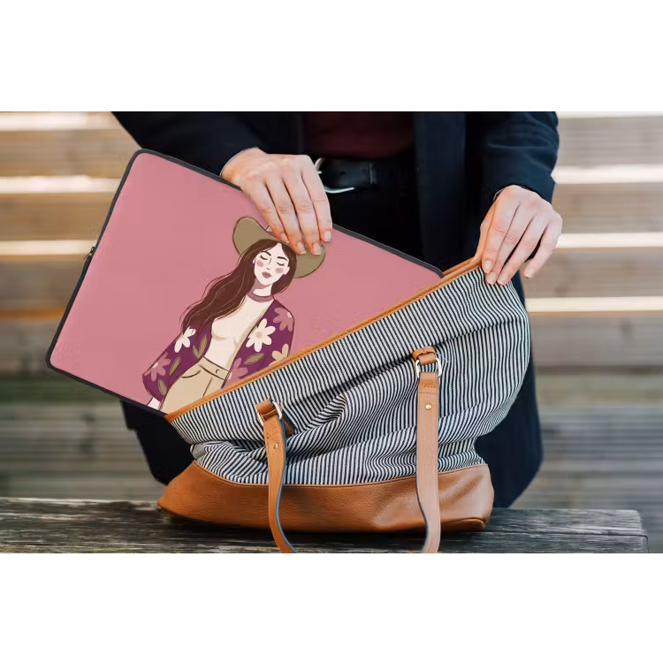 Vrouw - Hoed - Portret - Illustratie - Roze laptophoes neopreen klein -tas