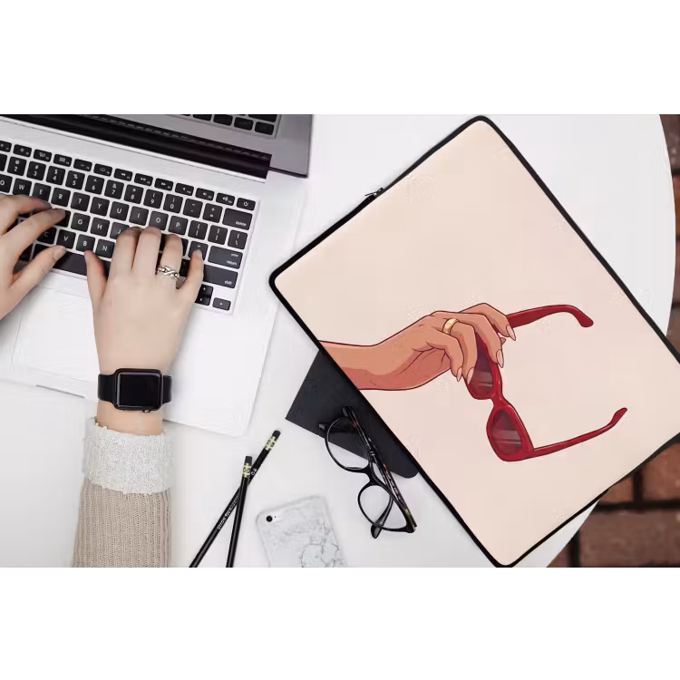 Vrouw - Zonnebril - Mode - Rood - Illustratie laptophoes neopreen klein -bureau