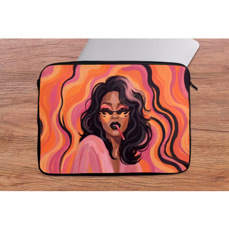 Vrouw - Zonnebril - Modern - Portret - Oranje laptophoes neopreen klein -tafel
