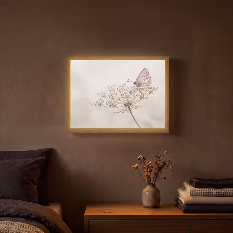 Vlinder - Bloem -Natuur - Beige Light Box met batterij (Wandlamp) middel -sfeer4