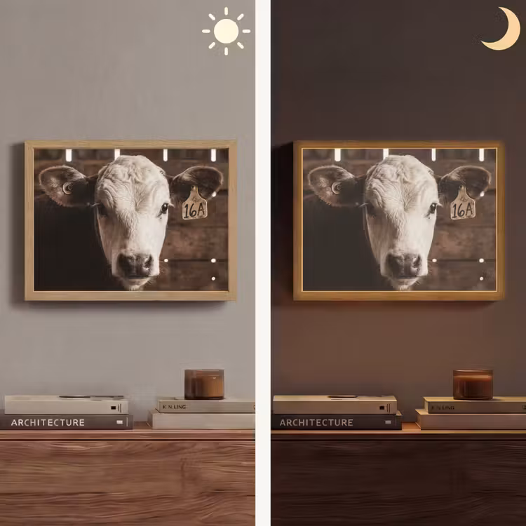 Kalf - Oormerk - Houten stal Light Box met batterij (Wandlamp) middel -sfeer3
