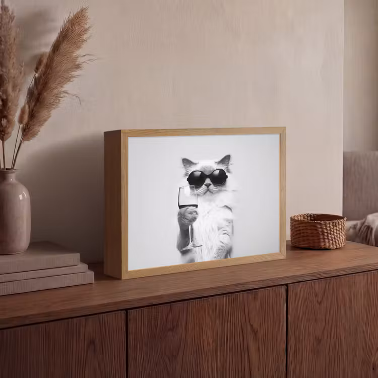 Kat - Zonnebril - Wijnglas - Langharig Light Box met batterij (Wandlamp) middel -sfeer2