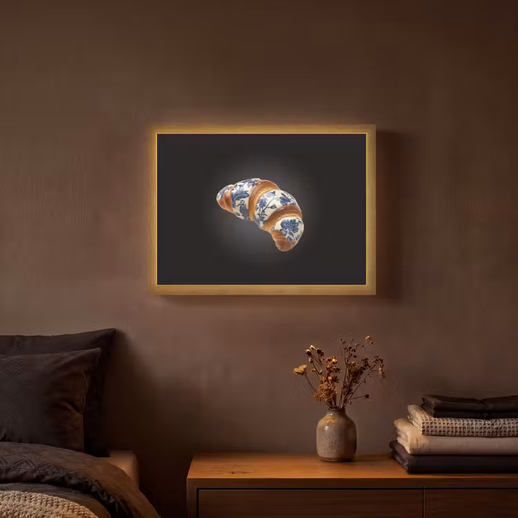 Croissant - Bloemenpatroon - Delftsblauw Light Box met batterij (Wandlamp) middel -sfeer4