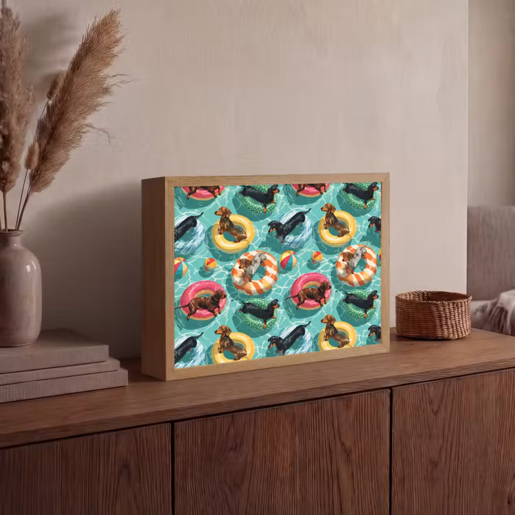 Teckels - Zwembad - Kleurrijk Light Box met batterij (Wandlamp) middel 907 -sfeer2