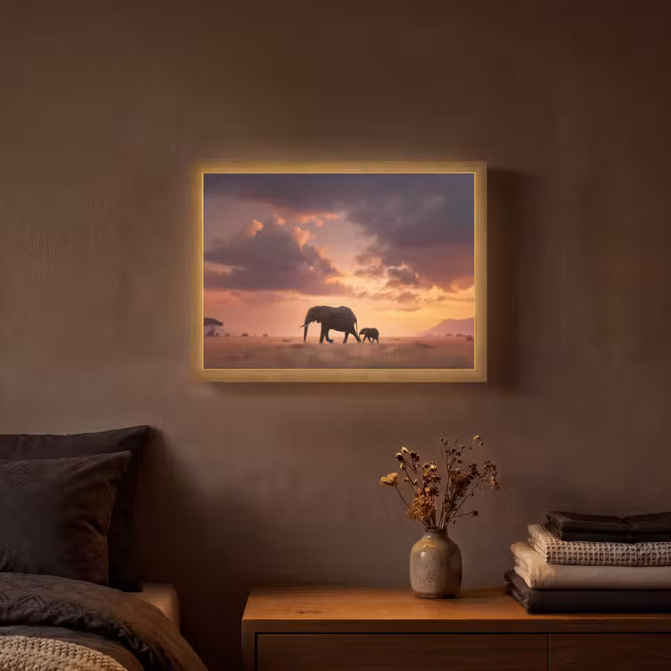 Olifanten - Grasland - Zonsondergang Light Box met batterij (Wandlamp) middel -sfeer4