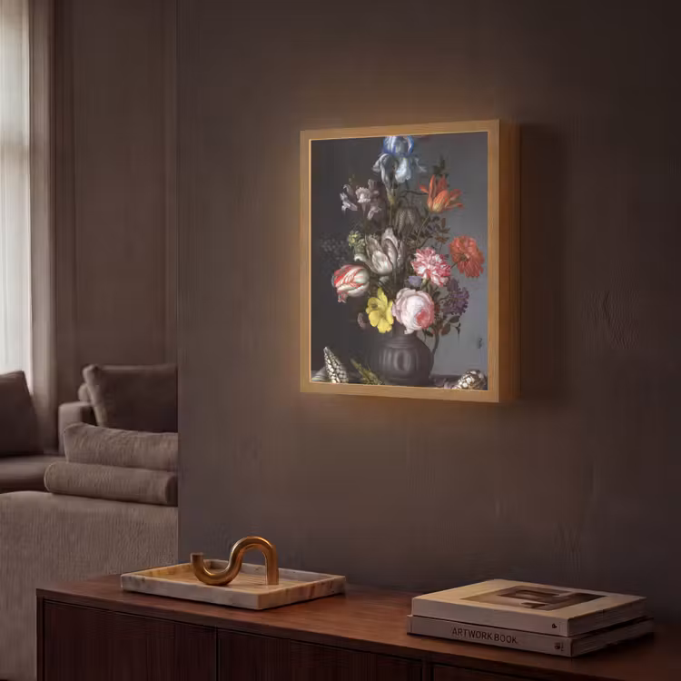 Bloemen in een vaas met schelpen en insecten - Balthasar van der Ast Light Box met batterij (Wandlamp) middel -sfeer1