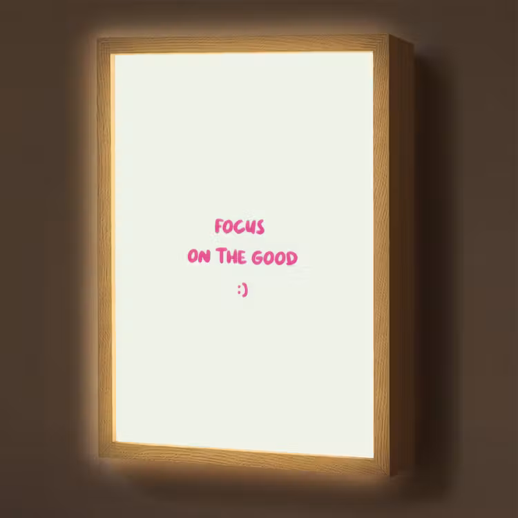 Focus - Beige - Roze - Smiley Light Box met batterij (Wandlamp) middel -z3d_website