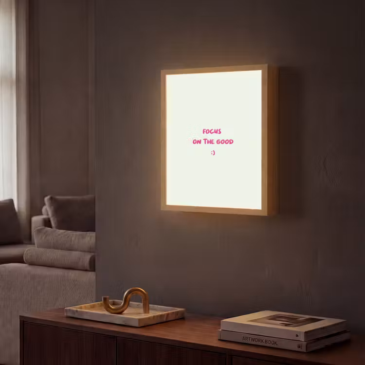 Focus - Beige - Roze - Smiley Light Box met batterij (Wandlamp) middel -sfeer1
