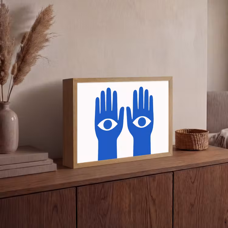 Handen - Twee - Ogen - Blauw Light Box met batterij (Wandlamp) middel -sfeer2