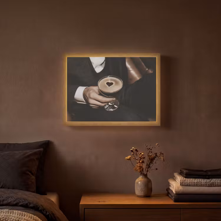 Hartje - Cocktail - Espresso Martini - Hand Light Box met batterij (Wandlamp) middel -sfeer4