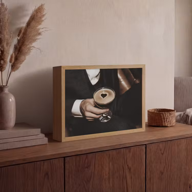 Hartje - Cocktail - Espresso Martini - Hand Light Box met batterij (Wandlamp) middel -sfeer2