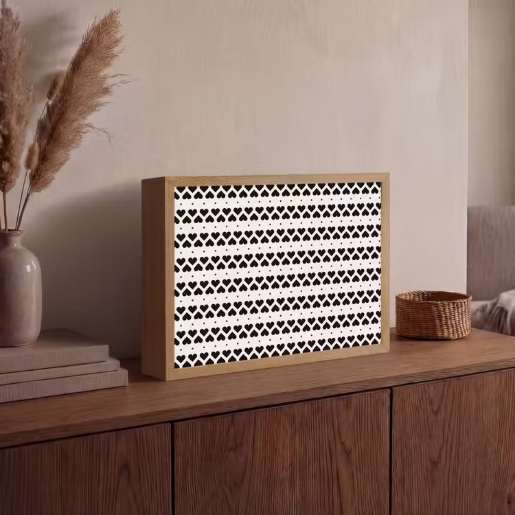 Harten - Lijn - Wit - Zwart Light Box met batterij (Wandlamp) middel 907 -sfeer2