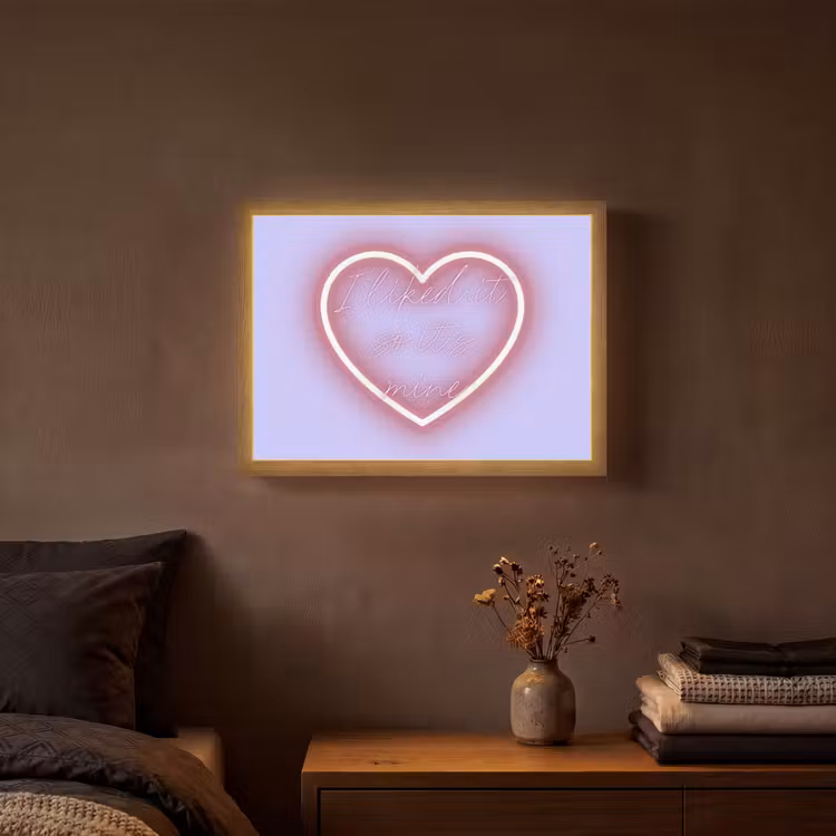 I liked it so it's mine - Neon hart - Paars Light Box met batterij (Wandlamp) middel -sfeer4