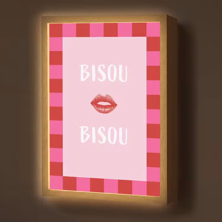 Kiss - Roze - Frans - Valentijn Light Box met batterij (Wandlamp) middel -z3d_website