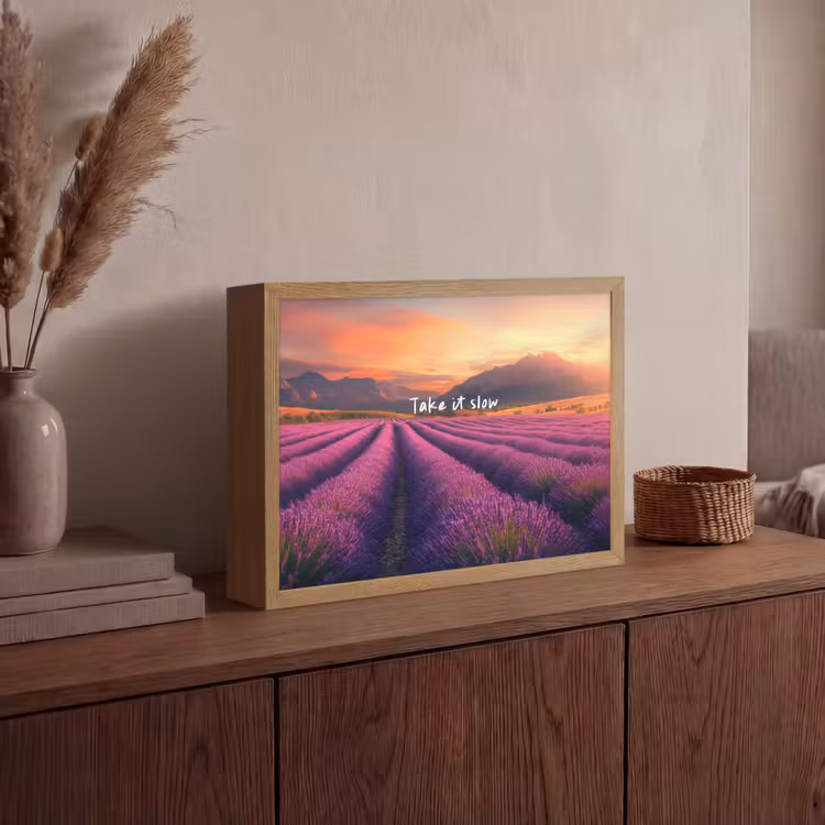 Lavendelveld - Quote - Zonsondergang Light Box met batterij (Wandlamp) middel -sfeer2