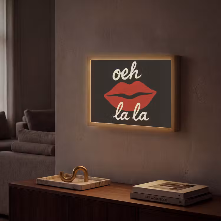 Lip - Rood - Quote Light Box met batterij (Wandlamp) middel -sfeer1