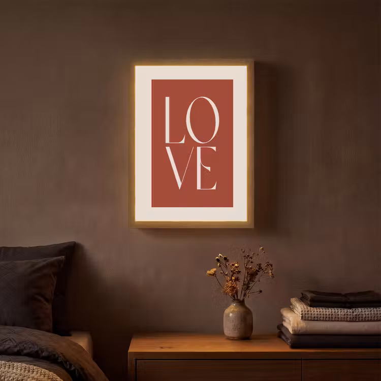 Love - Rood - Minimalistisch Light Box met batterij (Wandlamp) middel -sfeer4