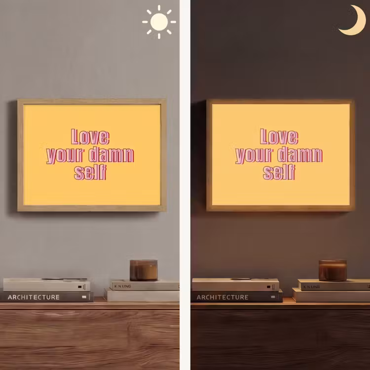 Love yourself - Roze - Geel Light Box met batterij (Wandlamp) middel -sfeer3