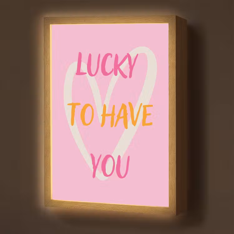 Lucky - Love - Valentijn - Roze Light Box met batterij (Wandlamp) middel -z3d_website