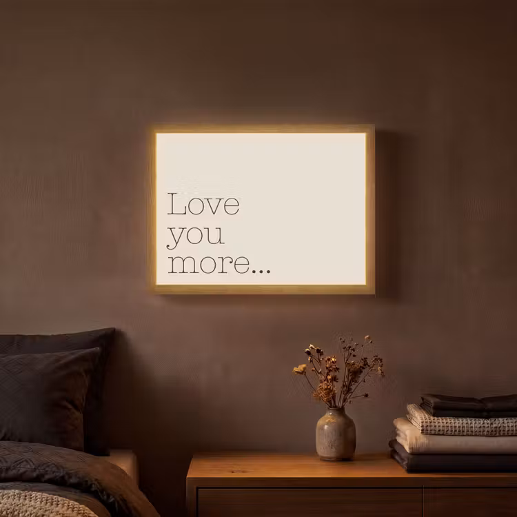 Minimalistisch - Love - Beige Light Box met batterij (Wandlamp) middel -sfeer4