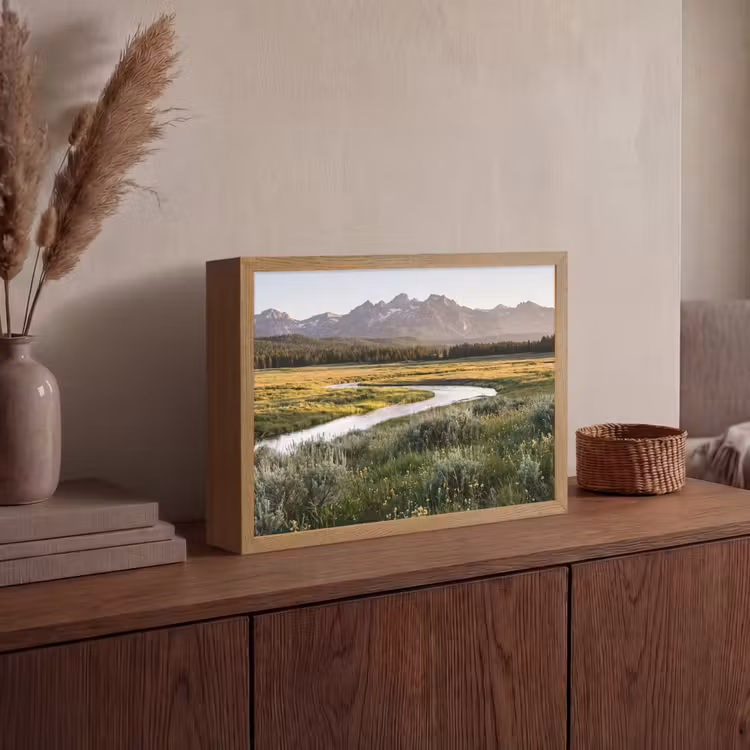 Berglandschap - Rivier - Bos Light Box met batterij (Wandlamp) middel -sfeer2