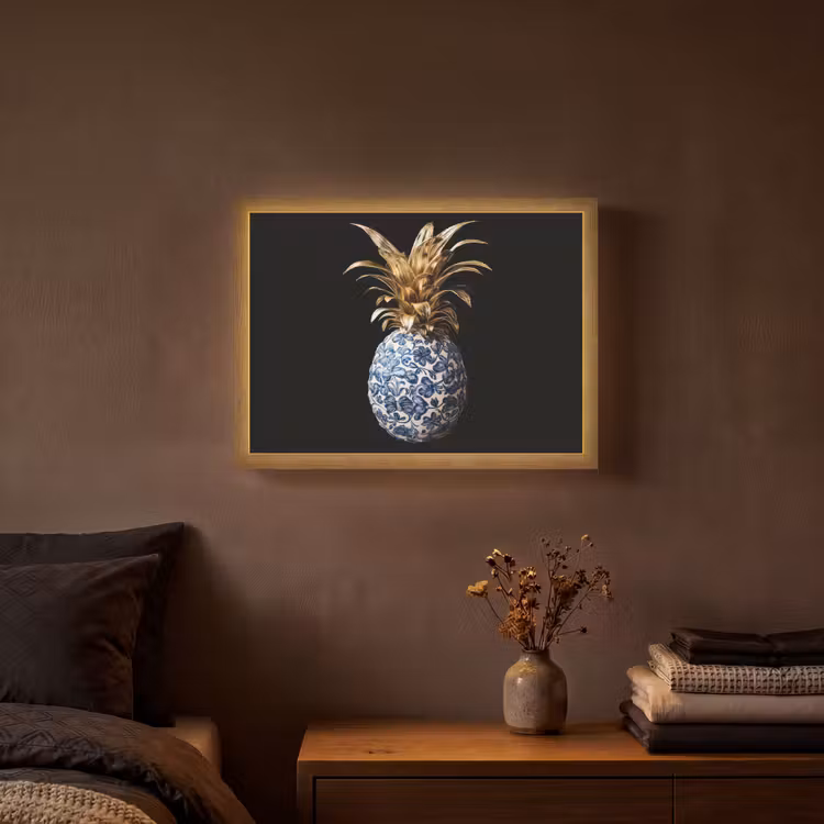 Ananas - Bloemen patroon - Goud - Delftsblauw Light Box met batterij (Wandlamp) middel -sfeer4