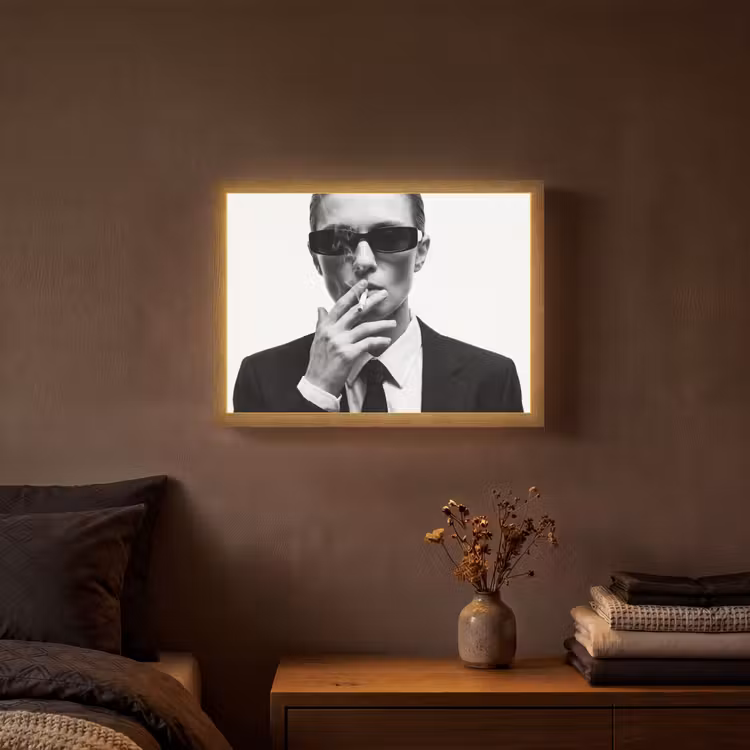 Portret - Pak - Roken - Zwart - Wit - Stoer Light Box met batterij (Wandlamp) middel -sfeer4