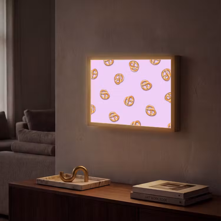 Pretzels - Eten - Paars Light Box met batterij (Wandlamp) middel -sfeer1