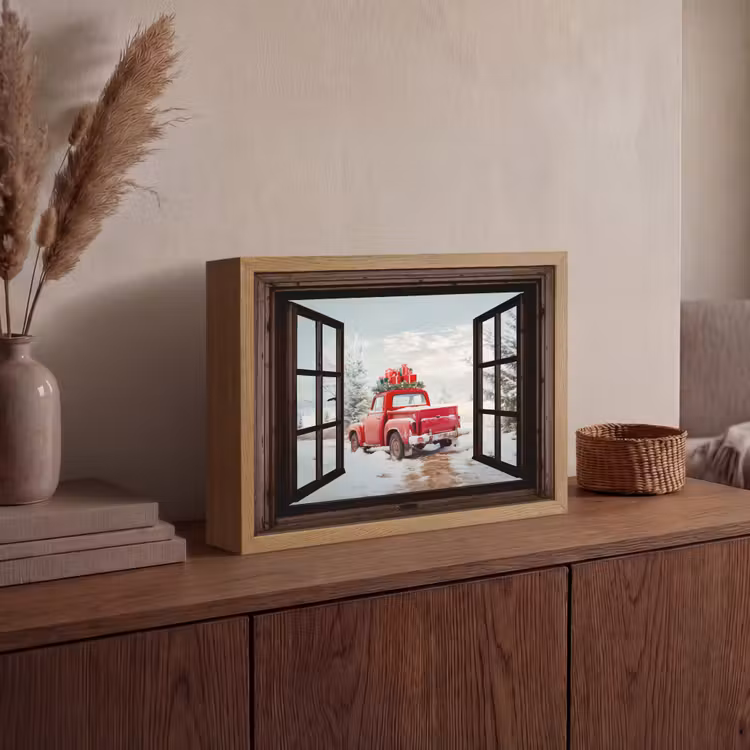Doorkijk - Auto - Rood - Cadeaus - Winterlandschap - Kerst Light Box met batterij (Wandlamp) middel -sfeer2